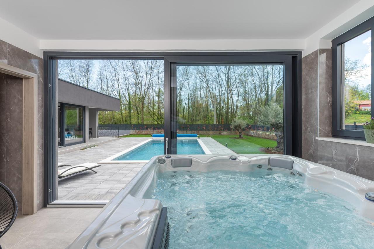 Ruzici  Green Luxury II With Heated Pool, Jacuzzi & Sauna מראה חיצוני תמונה